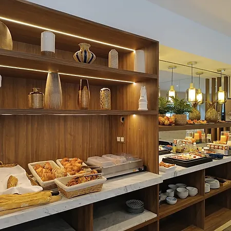 Le Cetai Cannes Beach Hotel-3